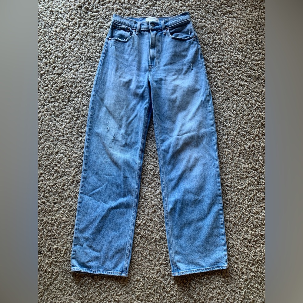 Abercrombie and Fitch 90s Ultra High Rise Jeans